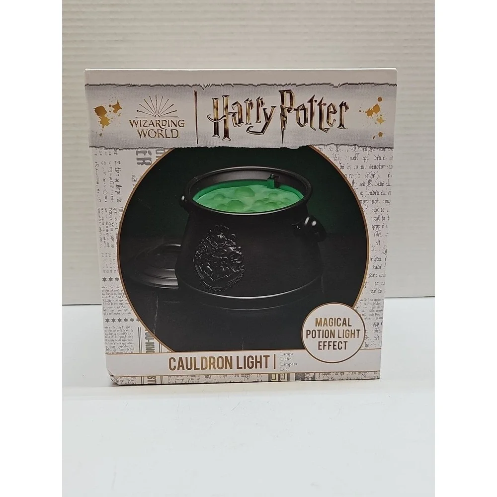 Harry Potter Hogwarts School Color Changing Cauldron Light w/ Lid Paladone.